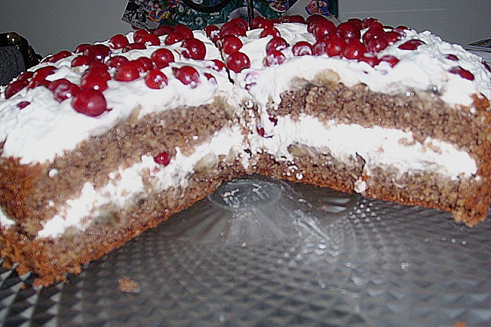 Johannisbeerkuchen mit Bananen