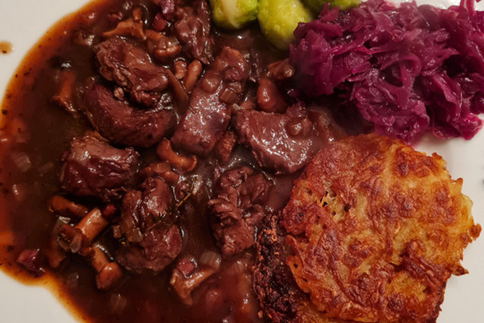 Schrats Gulasch vom Hirschkalb