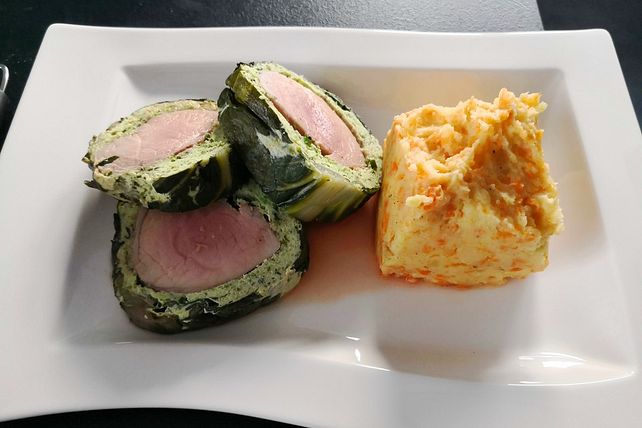 Schweinefilet im Mangoldmantel von fine| Chefkoch