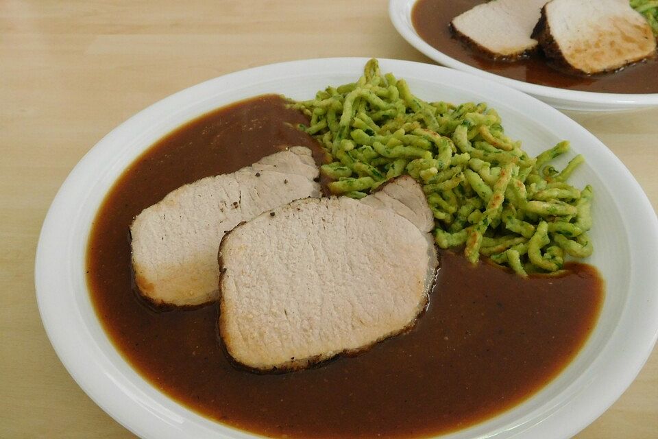 Schweinerückenbraten in Biersoße