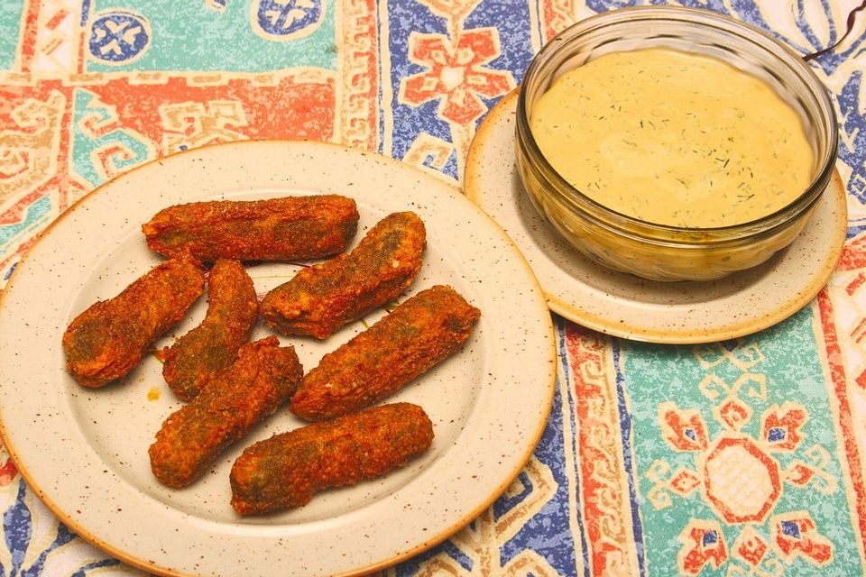 Fried Pickles – frittierte Gewürzgurken mit Ranch Dressing