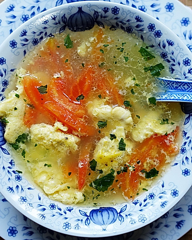 Eierstichsuppe mit Tomaten - Fan Qie Dan Hua Tang