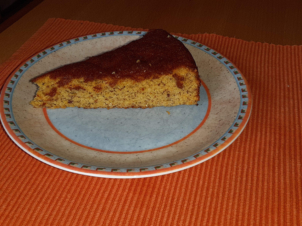 Fruchtig herber Orangen-Mandelkuchen mit ganzen gekochten Orangen von ...