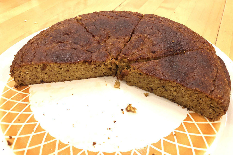 Fruchtig herber Orangen-Mandelkuchen mit ganzen gekochten Orangen