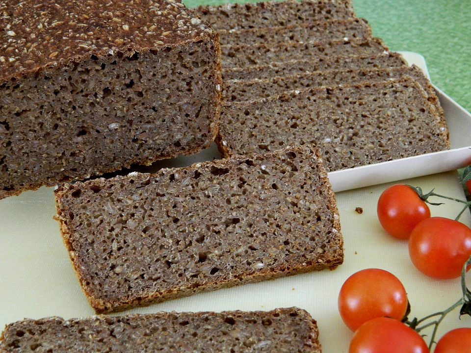 Dänisches Roggenschrotbrot mit Sauerteig von voyaga81 | Chefkoch