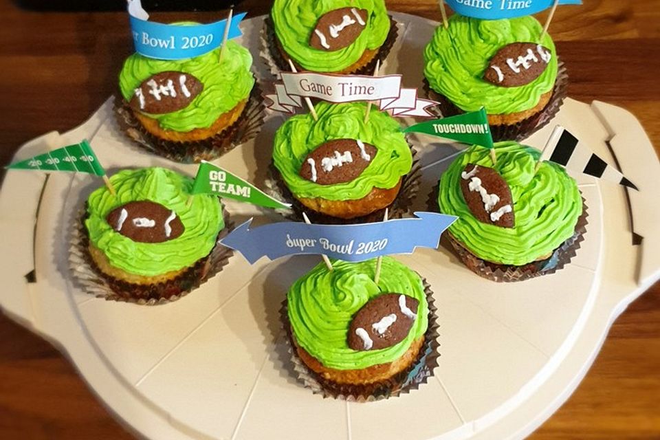 American Football Muffins