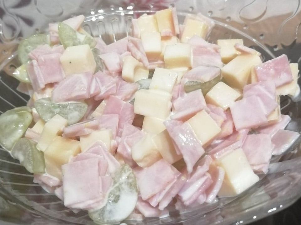Käse-Weintrauben-Salat von Apfelstrudel275 | Chefkoch