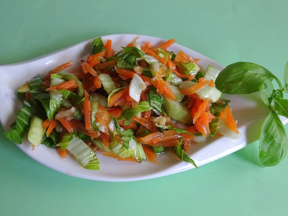 Pak Choi-Möhren Salat von LisaZeh| Chefkoch