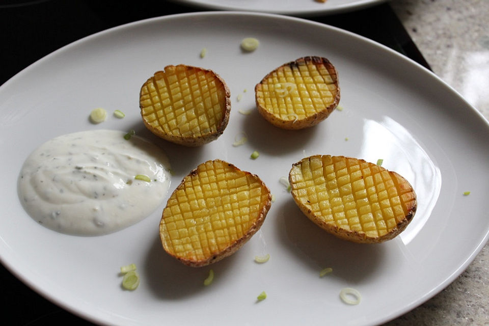 Ofenkartoffeln mit Gemüsequark