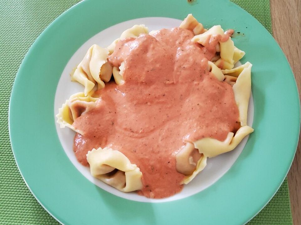 Tortellini mit Tomaten-Käsesoße von nika2208| Chefkoch