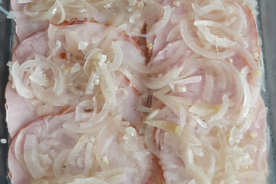 Zwiebelfleisch aus Kasseleraufschnitt