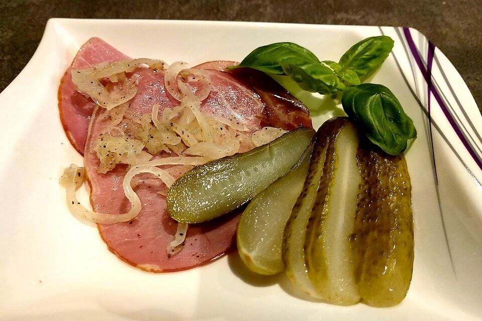 Zwiebelfleisch aus Kasseleraufschnitt