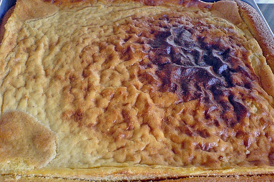 Apfelkuchen mit Marzipanguss