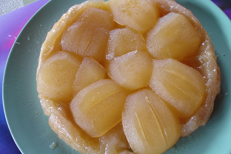 Tarte Tatin mit Gin und Wacholder