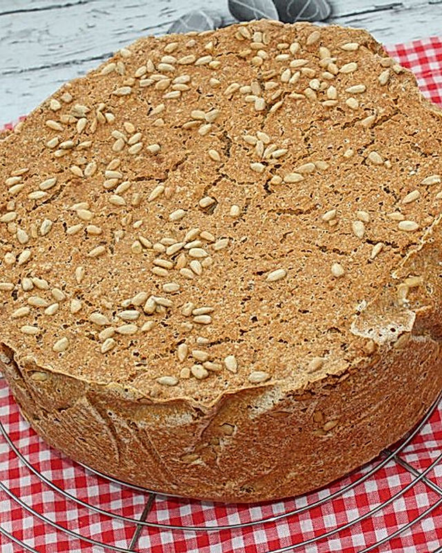 Vollkorn-Sauerteig-Brot mit Pistazien