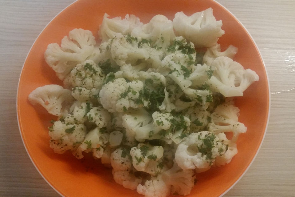 Blumenkohlsalat Blumenkohlsalat