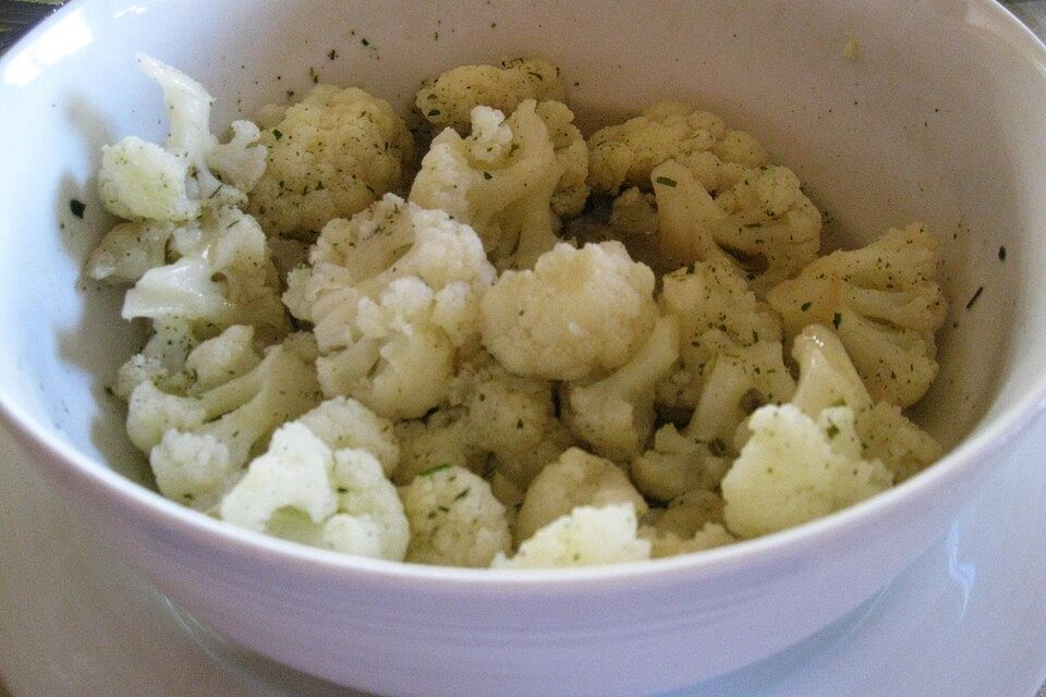 Blumenkohlsalat Blumenkohlsalat