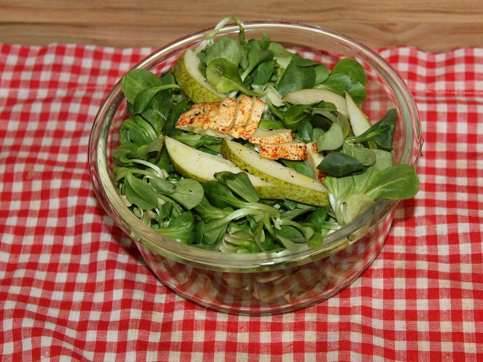 Feldsalat mt Birne und Blauschimmelkäse von ASchwan| Chefkoch