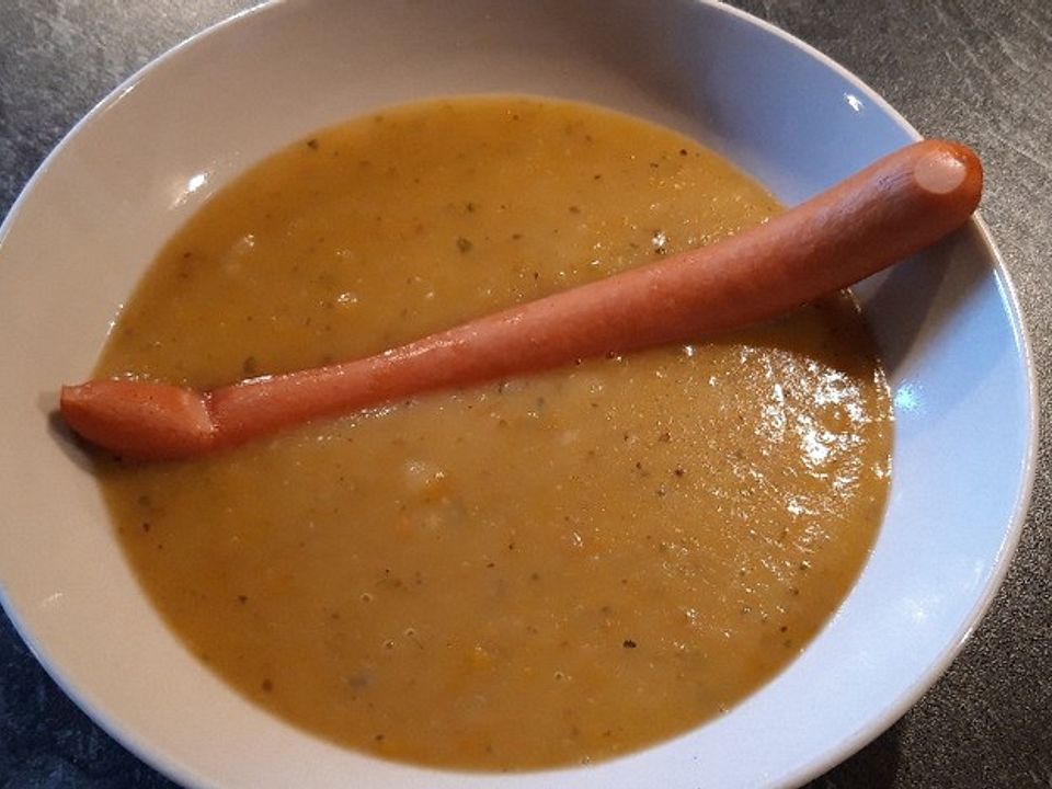 Deftige Kartoffelsuppe mit Wiener Würstchen von Die-Rabenfrau | Chefkoch