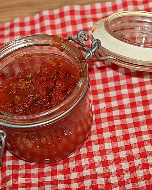 Tomatenketchup süß-scharf nach asiatischer Art