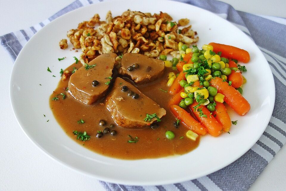 Schweinefilet in Pfefferrahmsauce