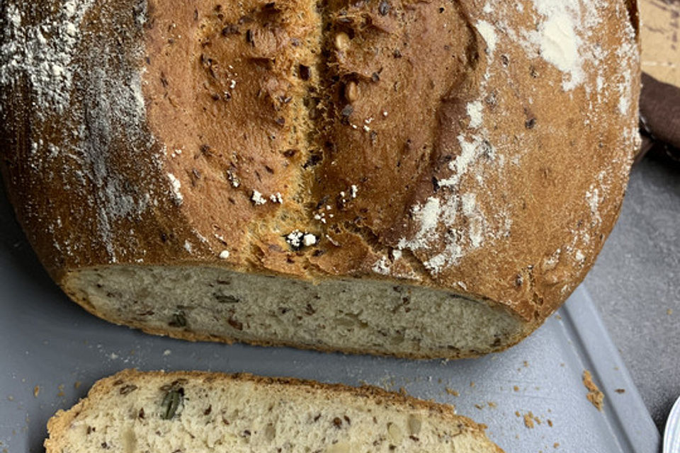 Fluffiges Körnerbrot