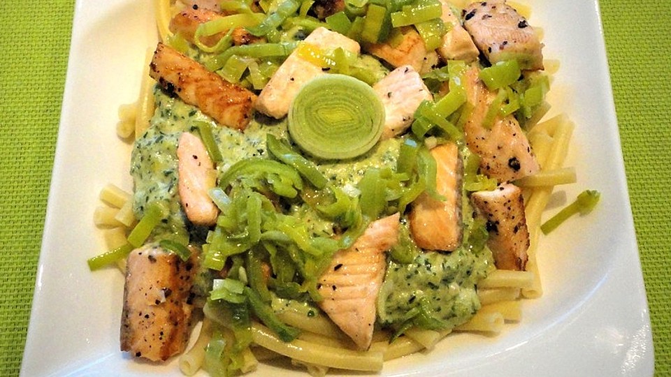 Nudeln Mit Lachs In Lauchsahne Von Acigrand Chefkoch 