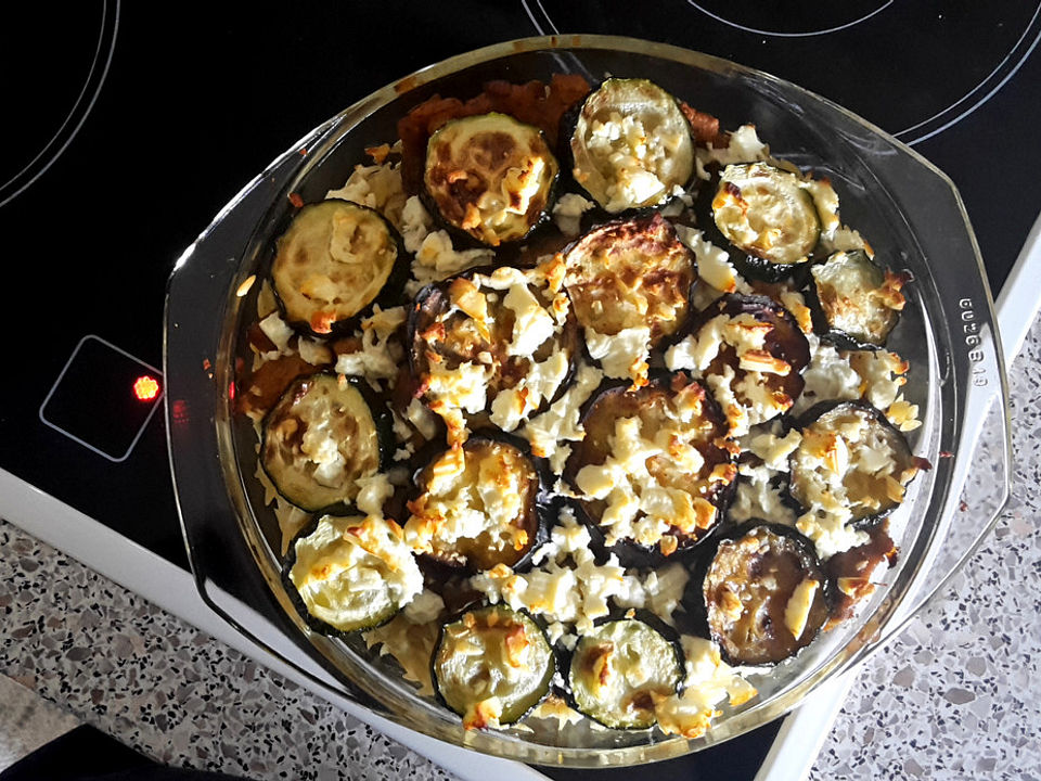 Gyrosauflauf Mit Kritharaki, Aubergine Und Zucchini Von Feuervogel ...