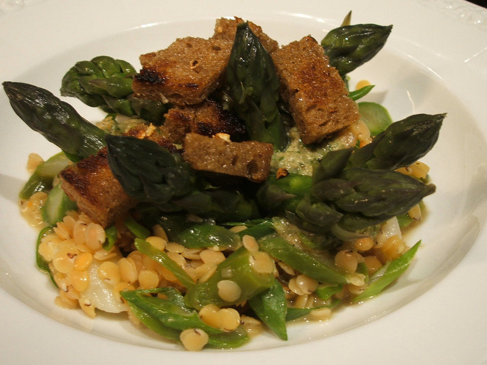 Linsen-Spargel-Salat mit ungewöhnlichem Dressing von Barbabietola| Chefkoch
