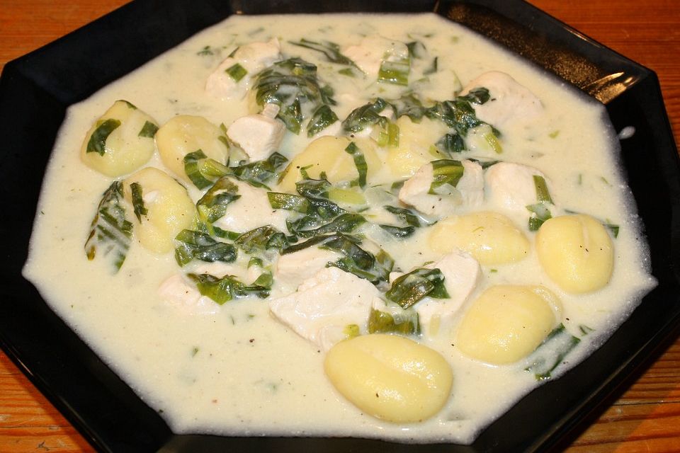 Gnocchi in Hähnchen-Bärlauchsahne