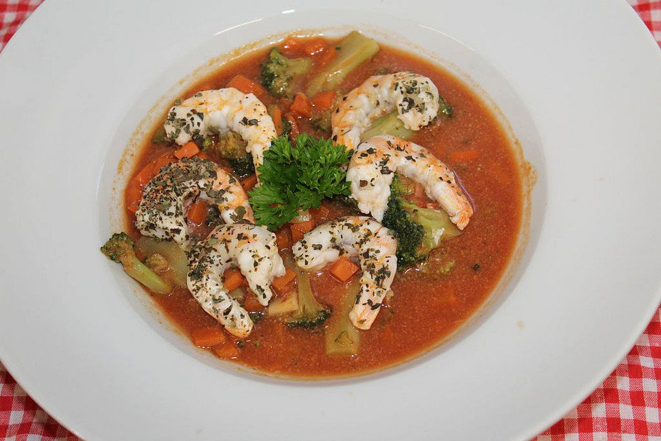 Tomaten-Sahnesauce mit Shrimps