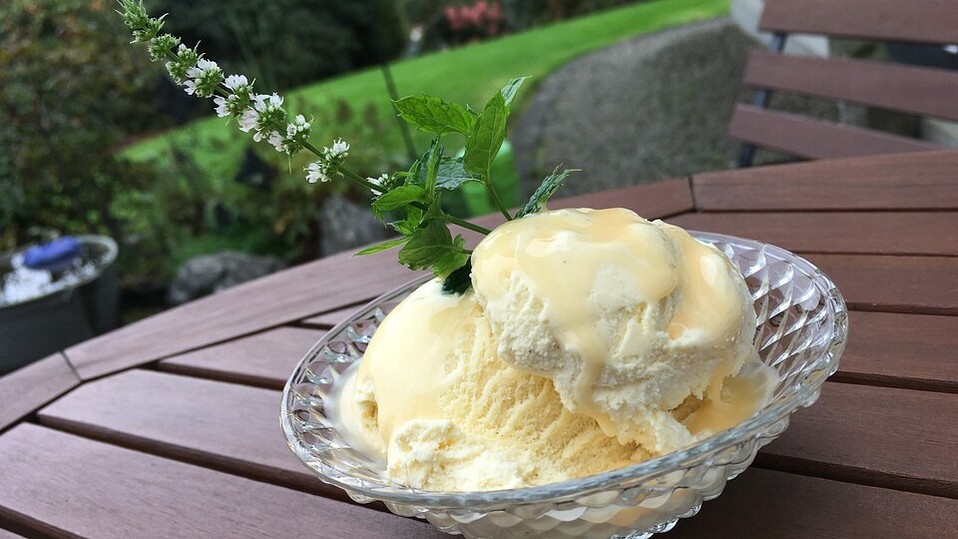 Vanilleeis ohne Eismaschine von Anni-Tausch Vanilleeis ohne Eismaschine von Anni-Tausch