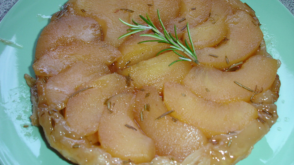 Tarte Tatin mit Apfel und Rosmarin von dodith