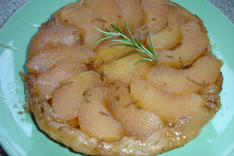 Tarte Tatin mit Apfel und Rosmarin