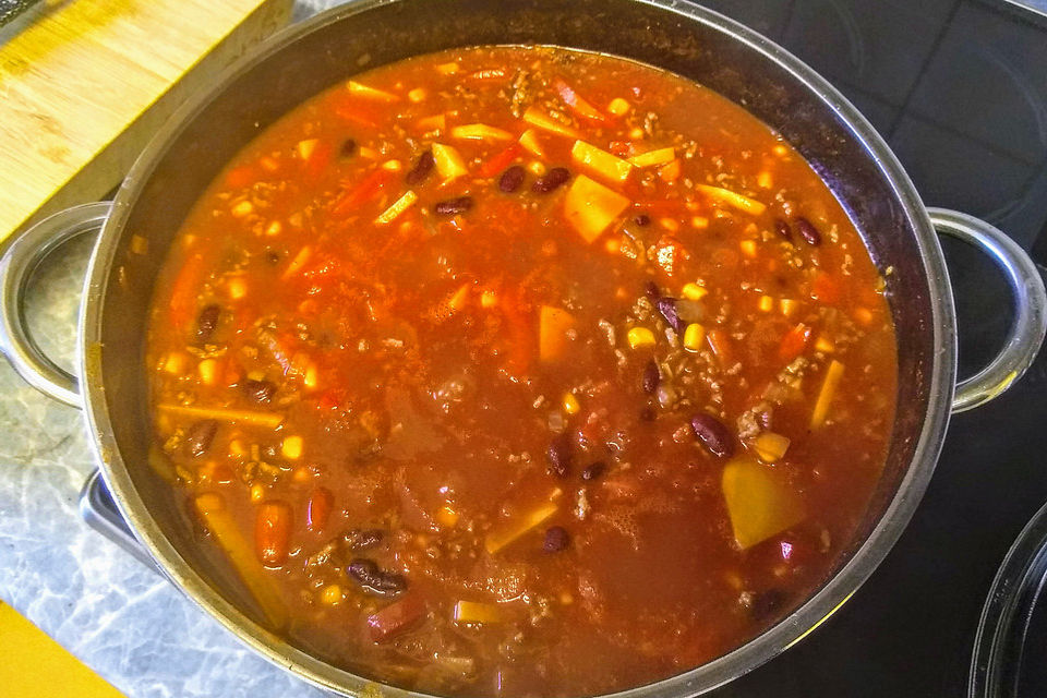 Chili con Carne mit Kartoffeln