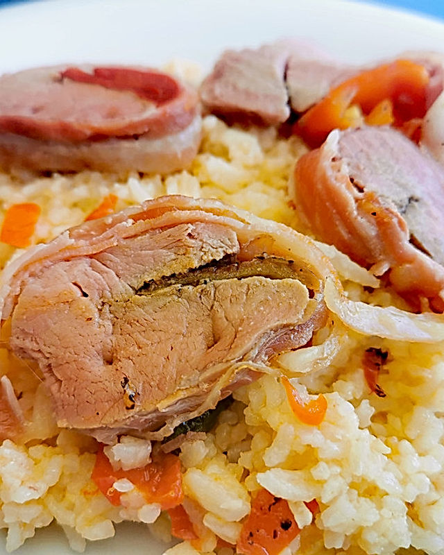 Gefüllte Schweinefilets mit gebratenem Reis