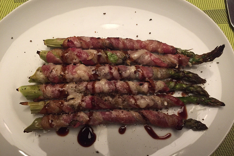 Andys grüner Grillspargel mit Bacon