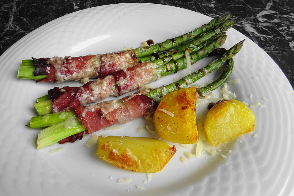 Andys grüner Grillspargel mit Bacon