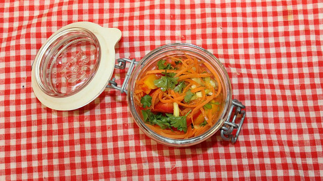 Pikanter Möhrensalat von dodith Pikanter Möhrensalat von dodith