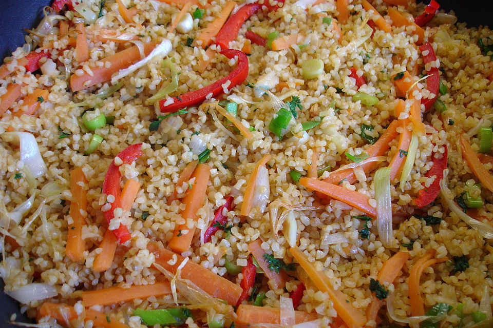 Bulgur mit Gemüse, gebraten