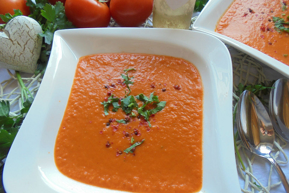 Tomaten-Süßkartoffel-Cremesuppe