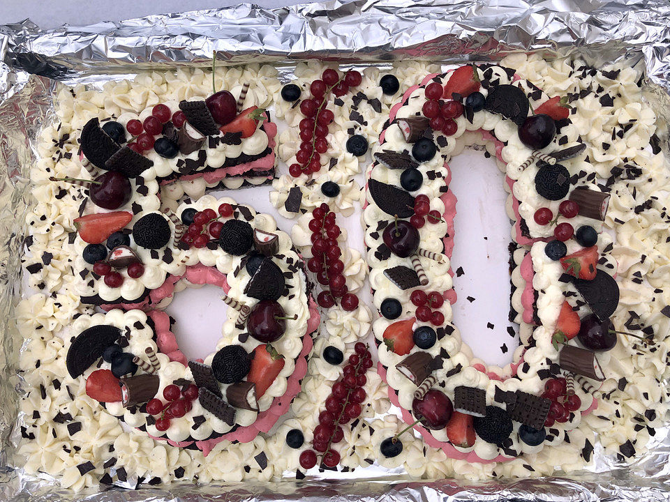 Fruchtiger Zahlenkuchen Mit Erdbeercreme Von Laurastorten Chefkoch