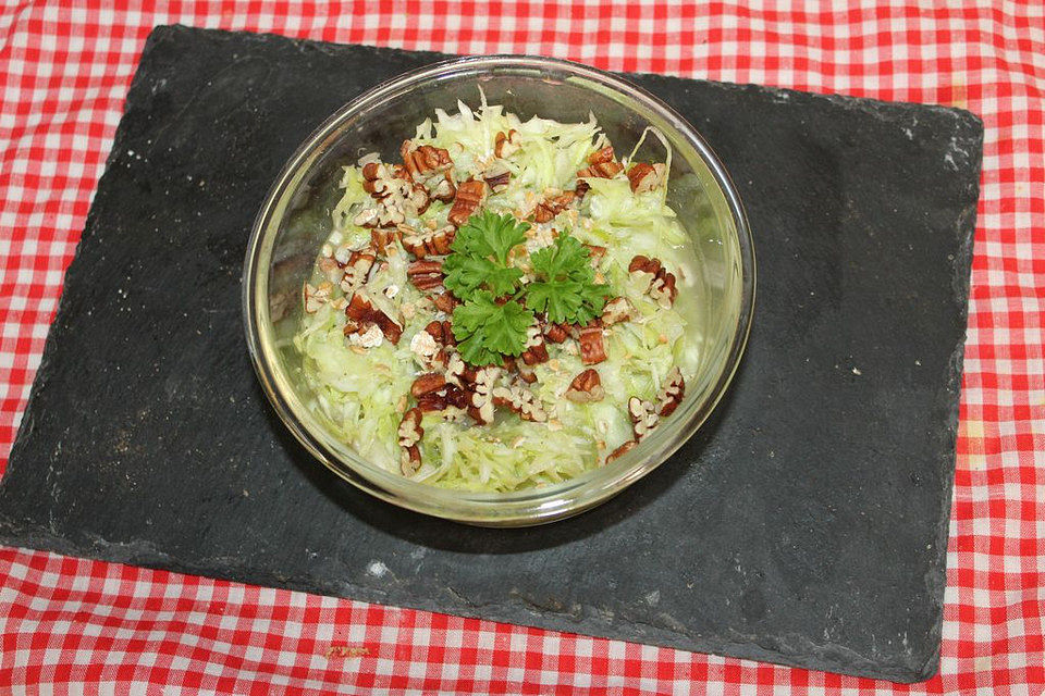 Spitzkohlsalat