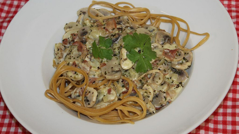 Schnelle Schinken-Champignon-Sahne-Sauce zu Pasta von korinte777 Schnelle Schinken-Champignon-Sahne-Sauce zu Pasta von korinte777