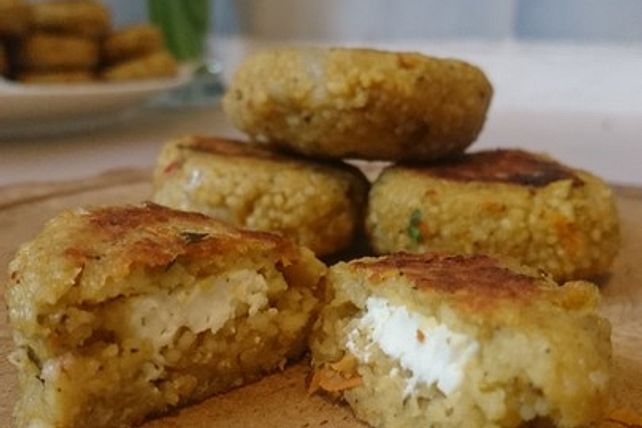 Couscousbratlinge mit Fetakern von Isabel-Weber| Chefkoch