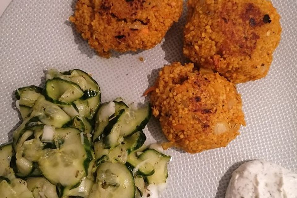 Couscousbratlinge mit Fetakern Couscousbratlinge mit Fetakern