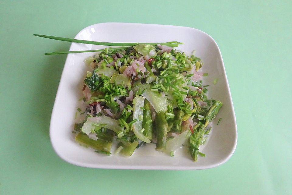 Gebratener Grüner Spargel mit Pak Choi und Basmatireis