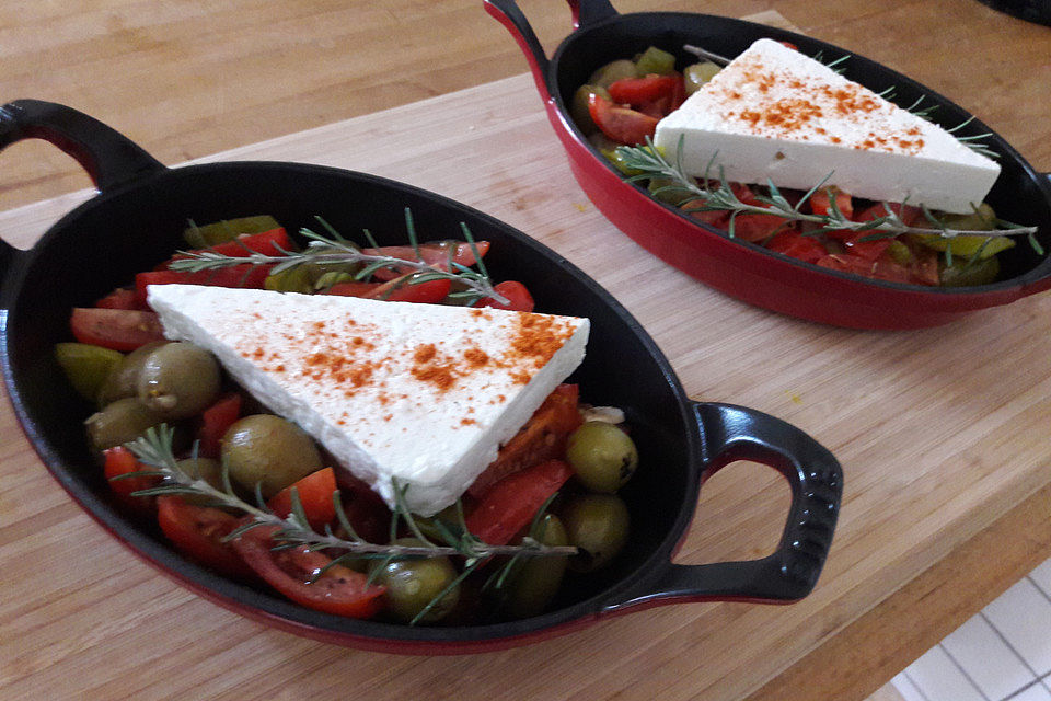 Mediterraner Feta-Tomaten-Auflauf