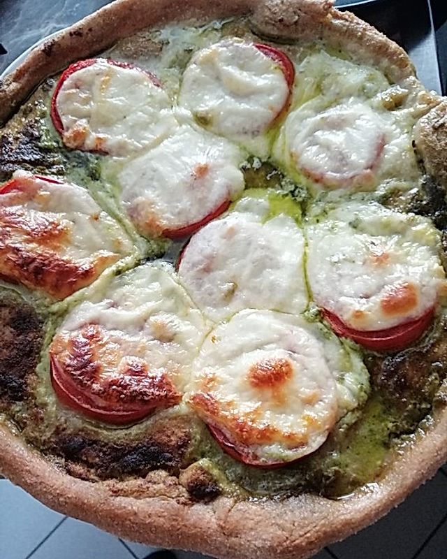 Bärlauchpesto-Pizza