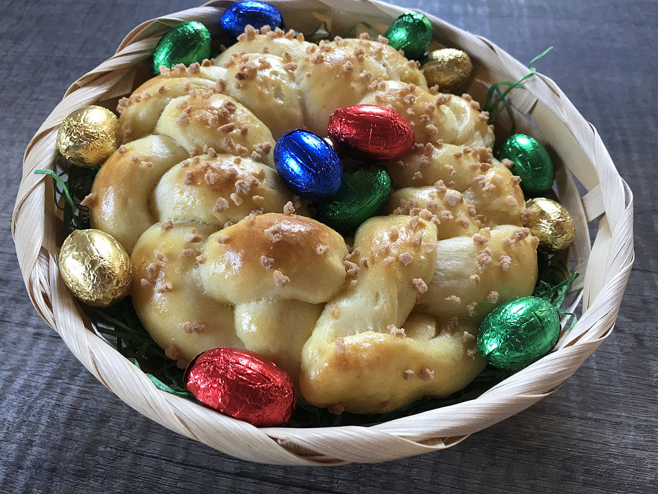 Osterkränzchen mit Quark-Öl-Teig von Citrona89| Chefkoch